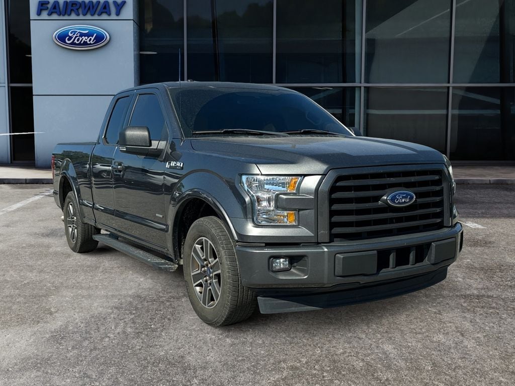 2017 Ford F-150 photo 2