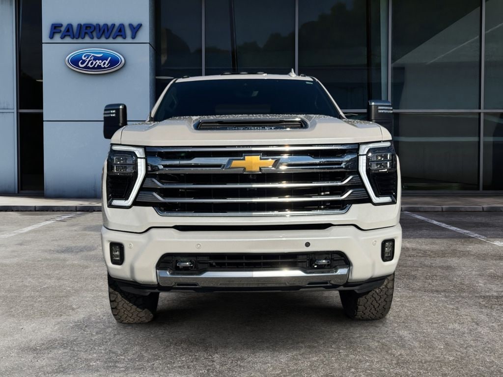 Used 2024 Chevrolet Silverado 3500 HD High Country Truck Crew Cab