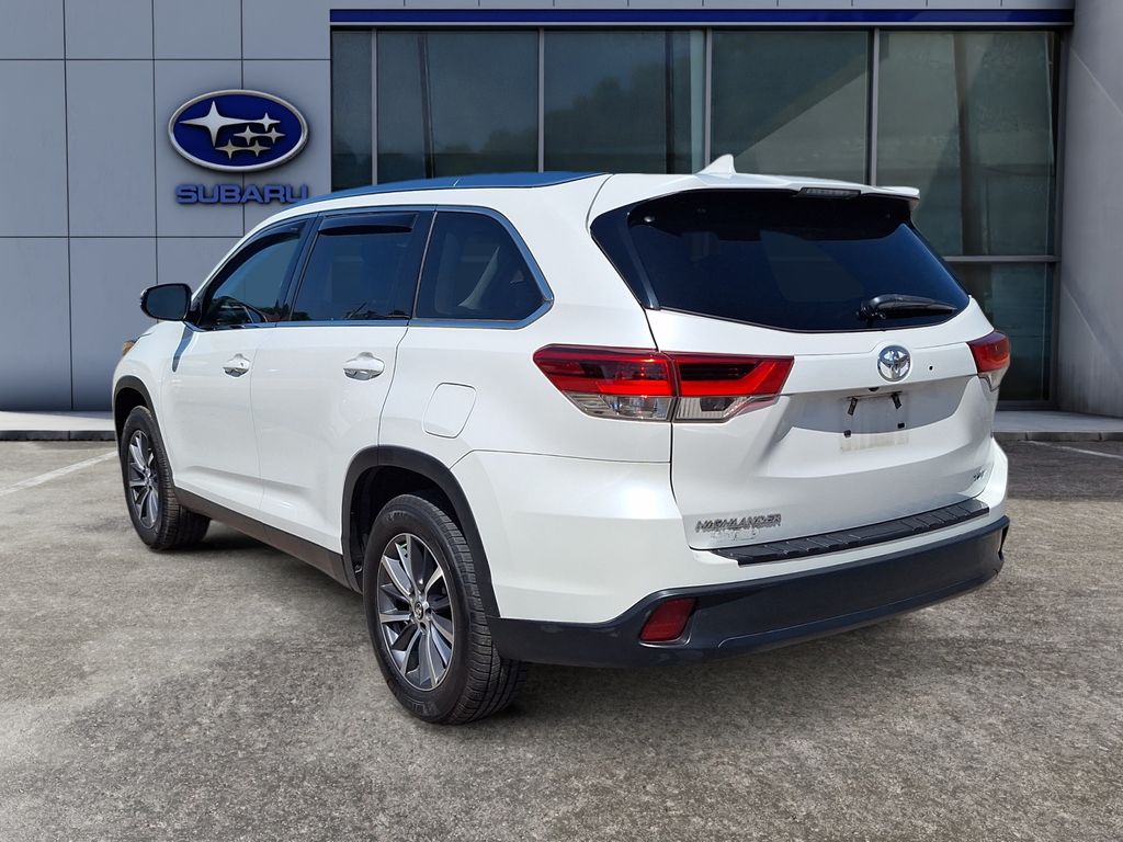 2019 Toyota Highlander XLE V6 photo 4