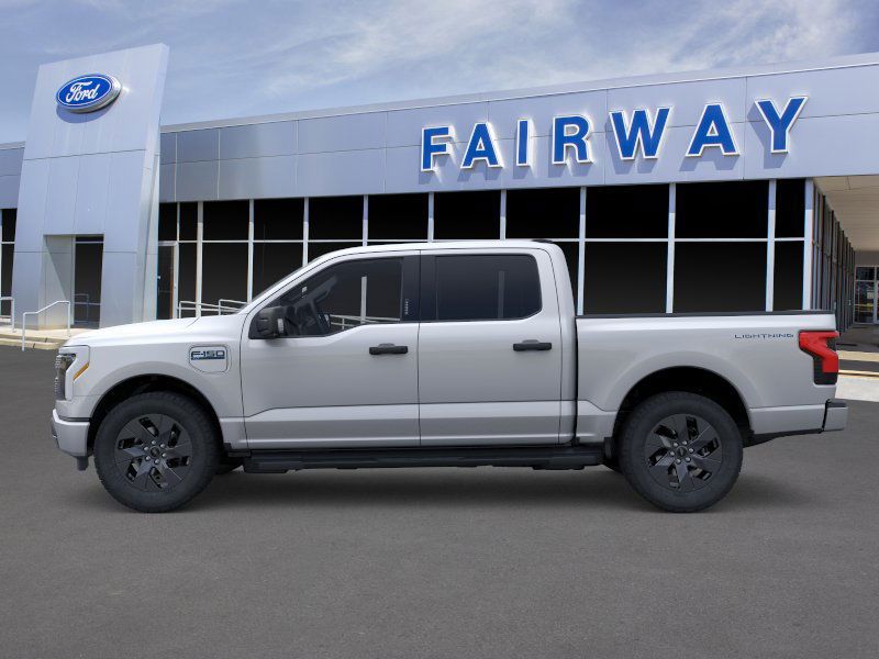 2024 Ford F-150 Lightning XLT photo 3
