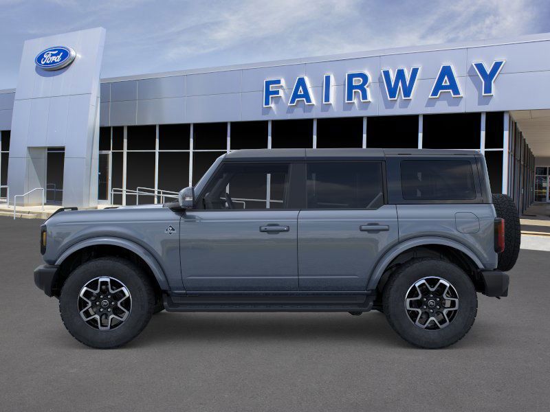 2025 Ford Bronco Outer Banks photo 2