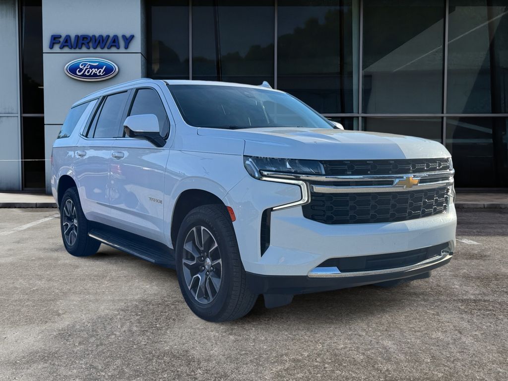 2021 Chevrolet Tahoe LS photo 3
