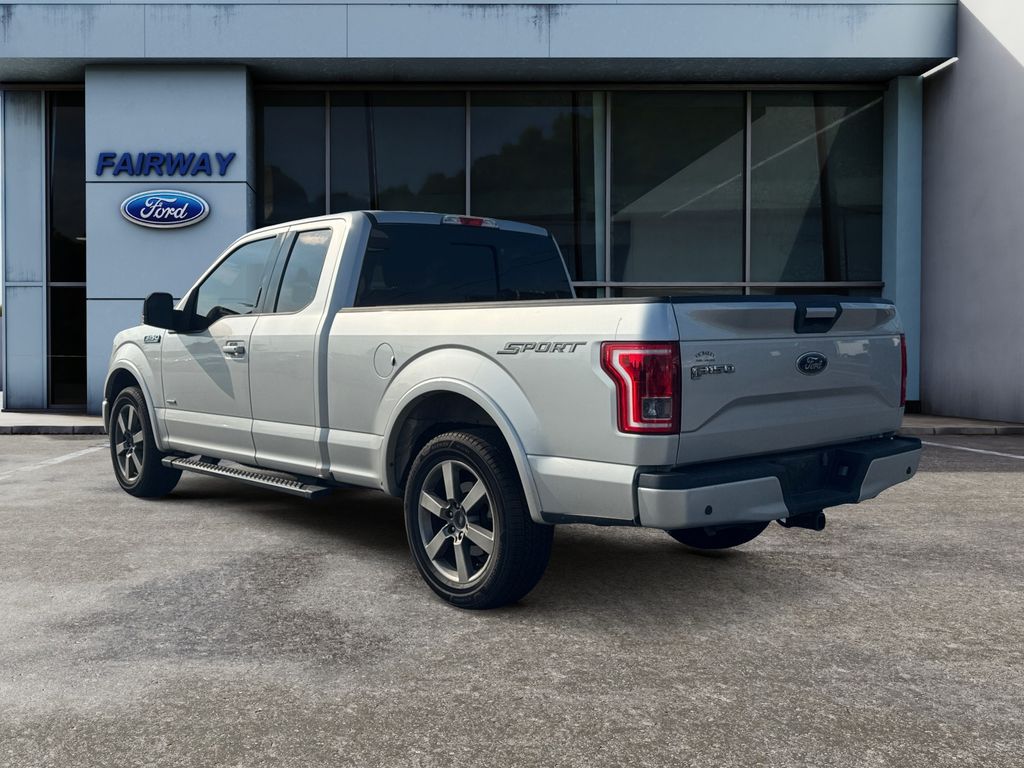 2015 Ford F-150 XLT photo 4