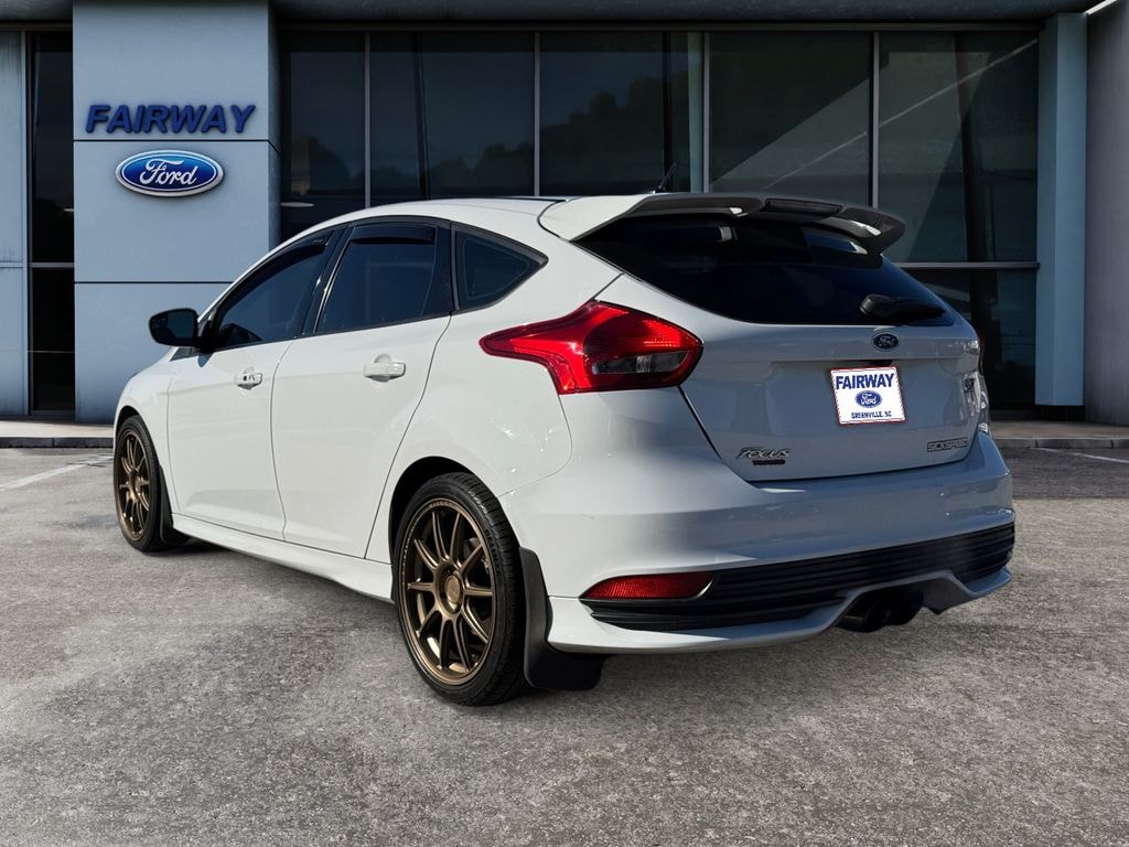 Used 2018 Ford Focus ST Base Hatchback