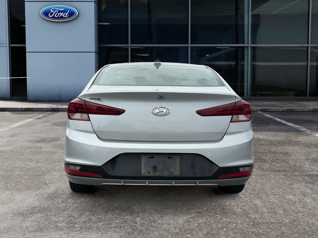 2020 Hyundai Elantra Value Edition photo 5