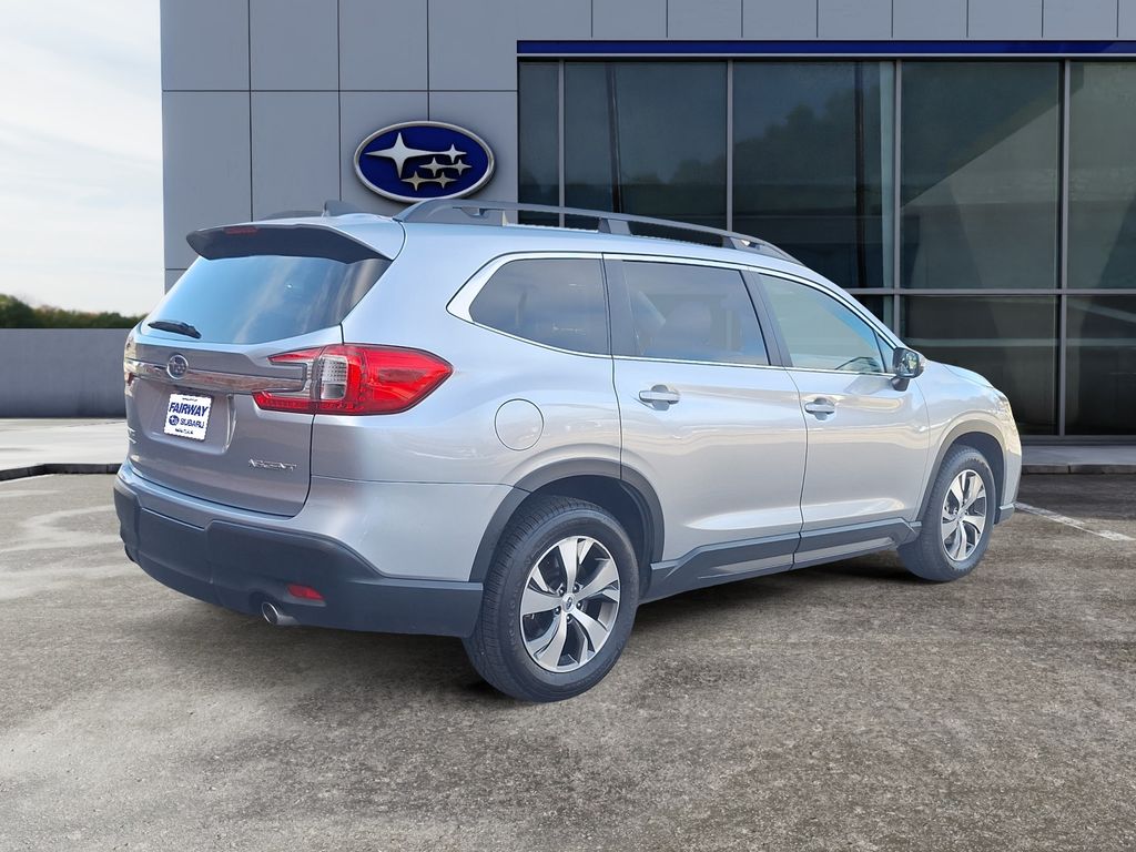 2023 Subaru Ascent Premium 8-Passenger photo 6