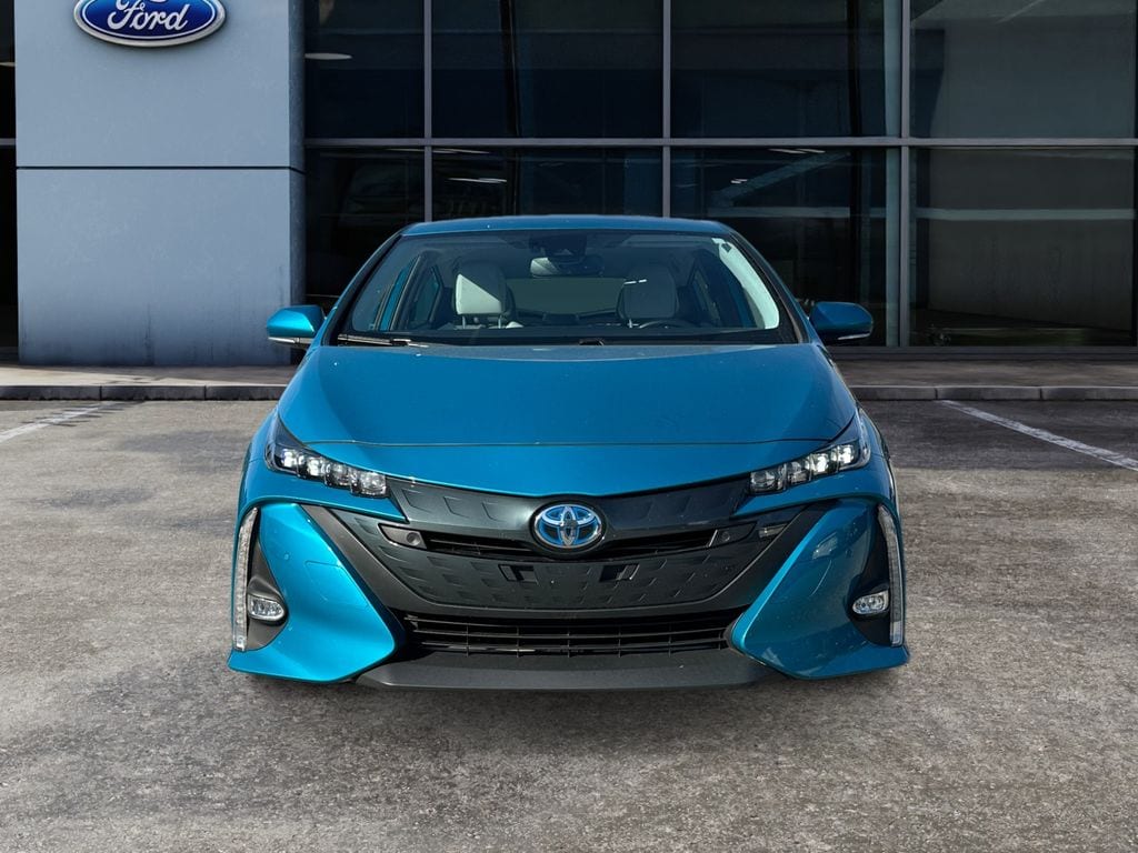 2022 Toyota Prius Prime Limited photo 3