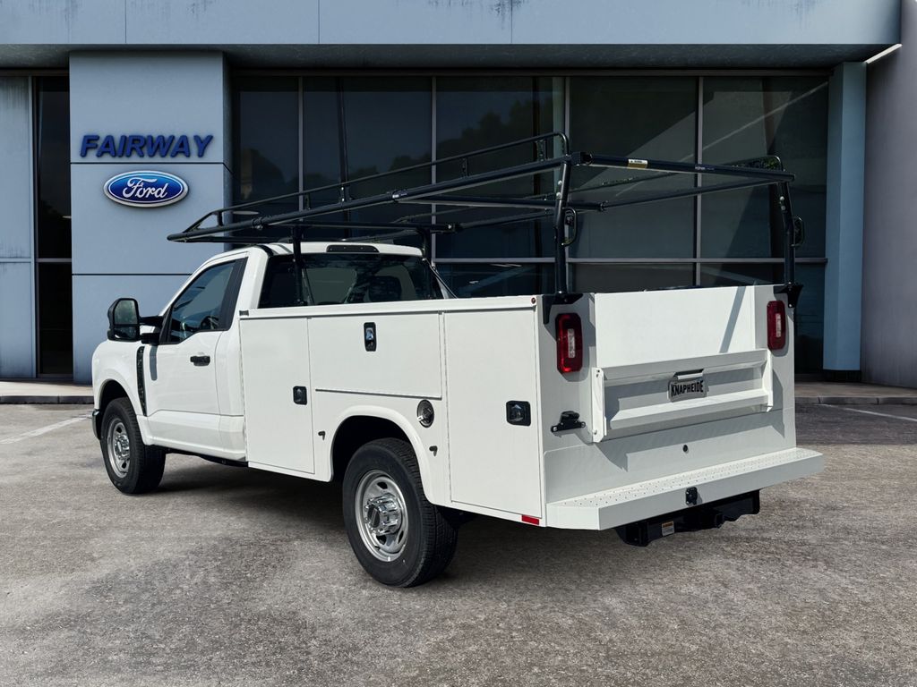 2024 Ford F-350 Super Duty Chassis Cab XL - Photo 6