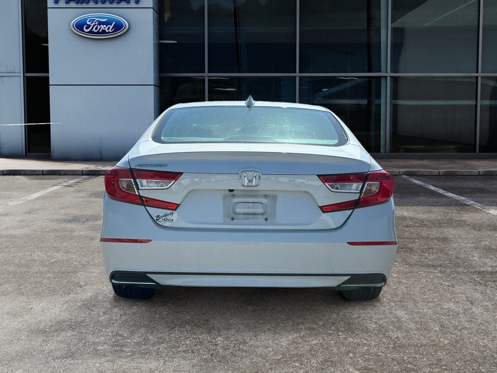 2022 Honda Accord LX 1.5T photo 5