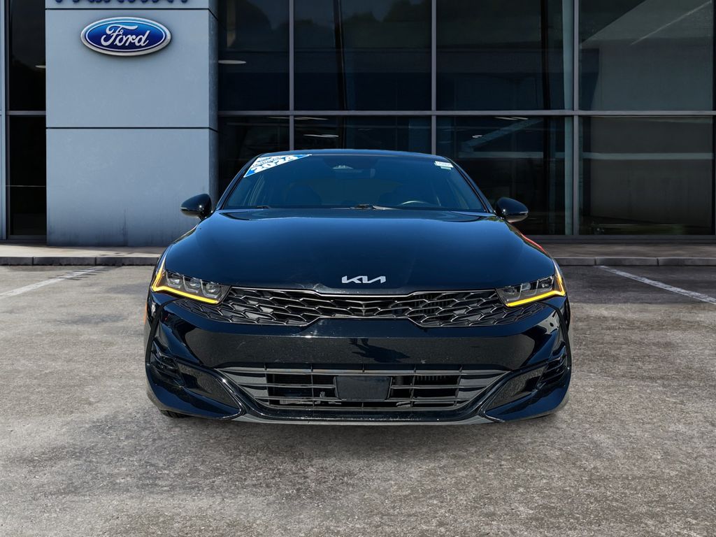 2024 Kia K5 GT-Line photo 3