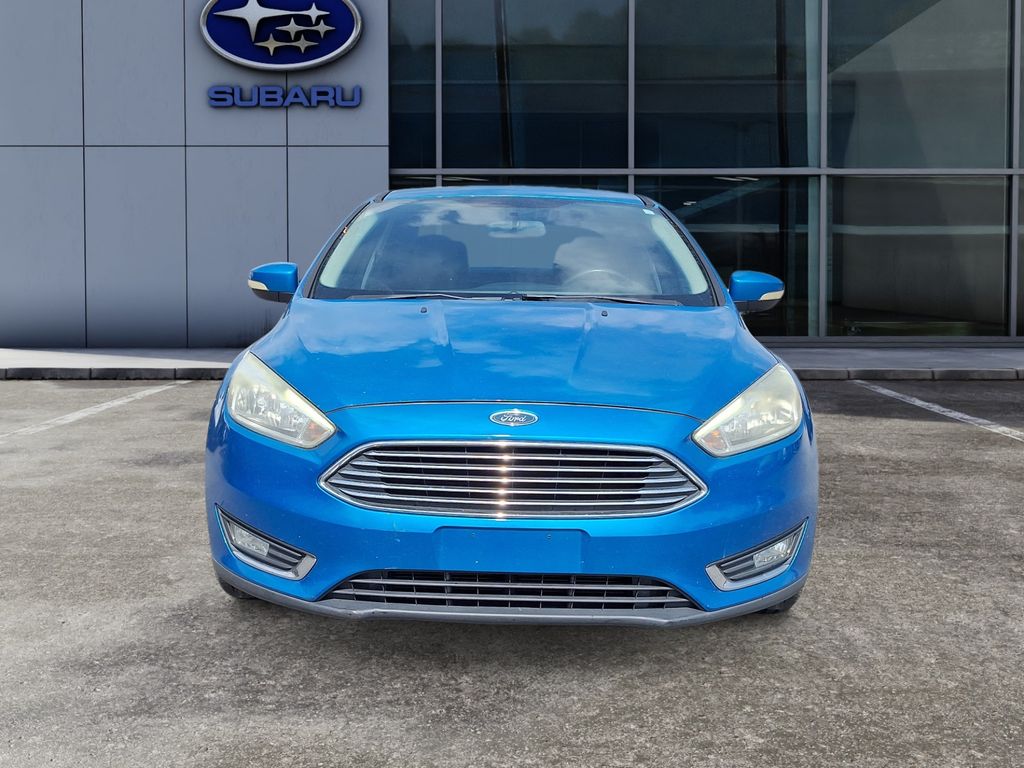 2015 Ford Focus Titanium Sedan photo 2