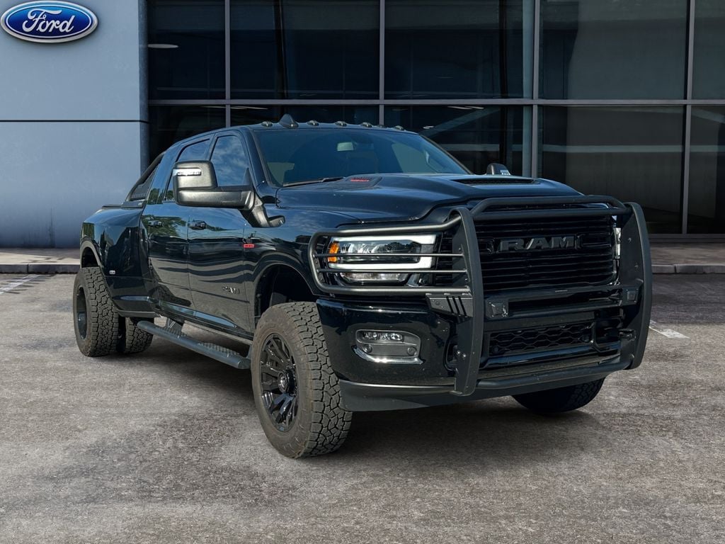 2024 Ram 3500 Laramie photo 2