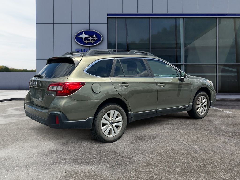 2018 Subaru Outback 2.5i Premium with Starlink photo 6