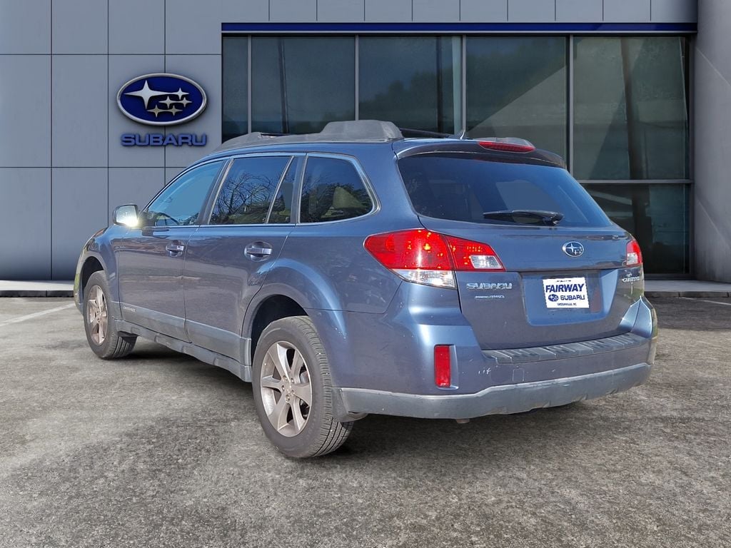 2014 Subaru Outback 2.5i Limited (CVT) photo 4