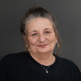 Staff member Susan Owens from ID_41a130