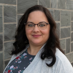 Staff member Leann Burgess from ID_4f47e7