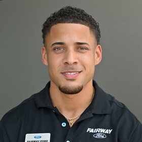 Staff member Derrick Nesbitt from ID_9c4702