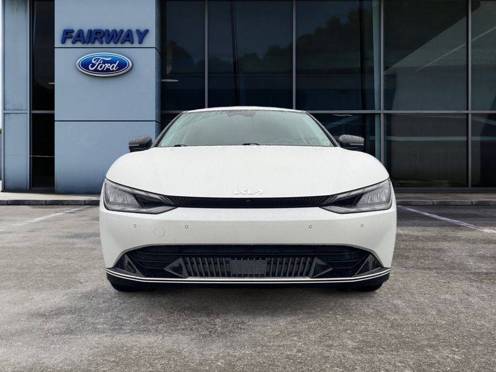 2022 Kia EV6 Light Wind GT-Line photo 2