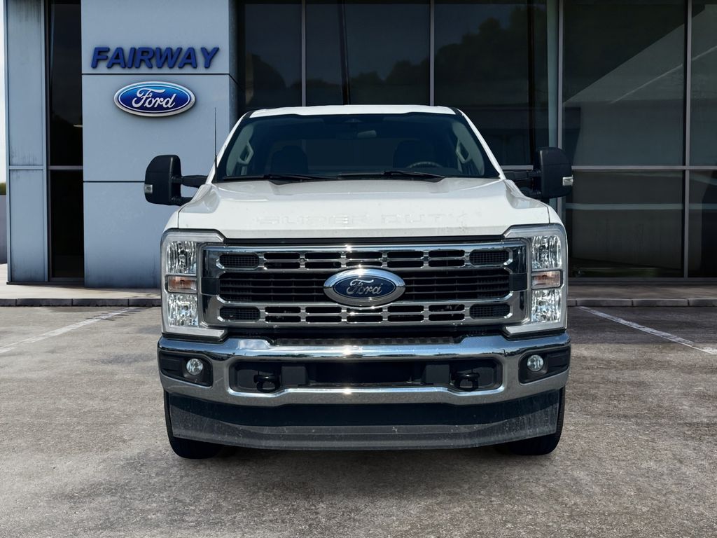 2024 Ford F-250 FX4 photo 2
