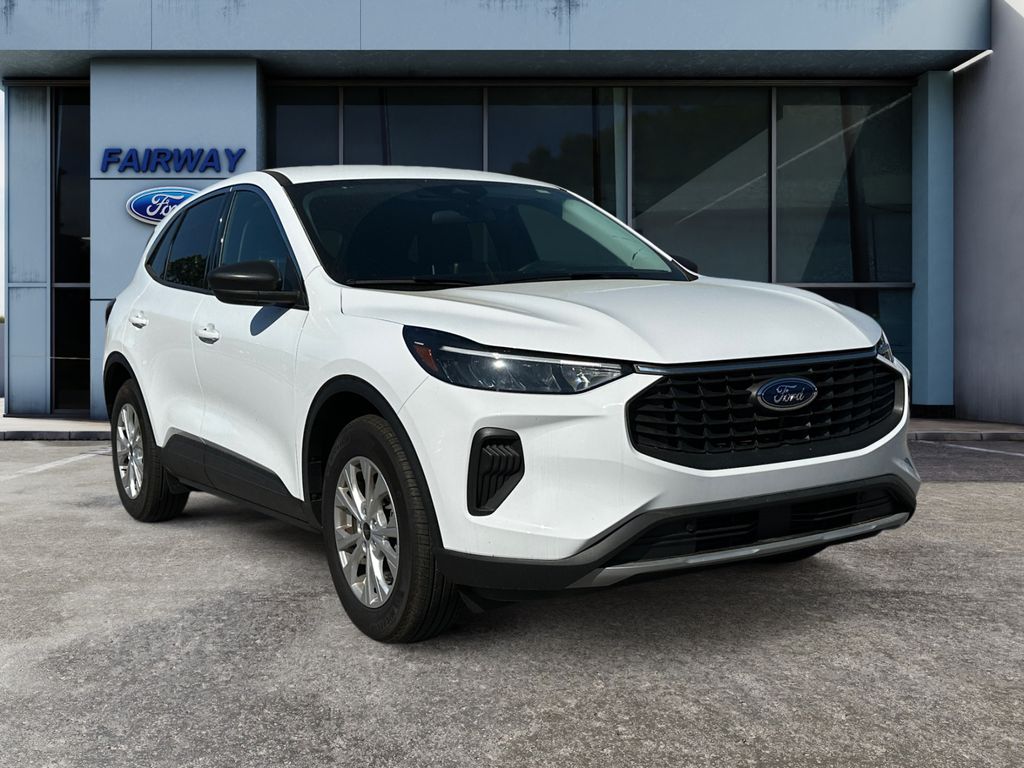 2024 Ford Escape Active photo 2