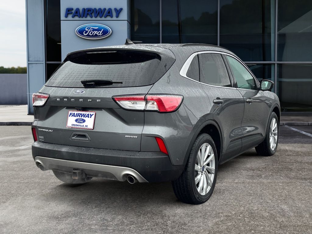 2022 Ford Escape Titanium photo 6