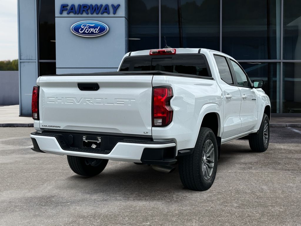 2024 Chevrolet Colorado LT photo 6