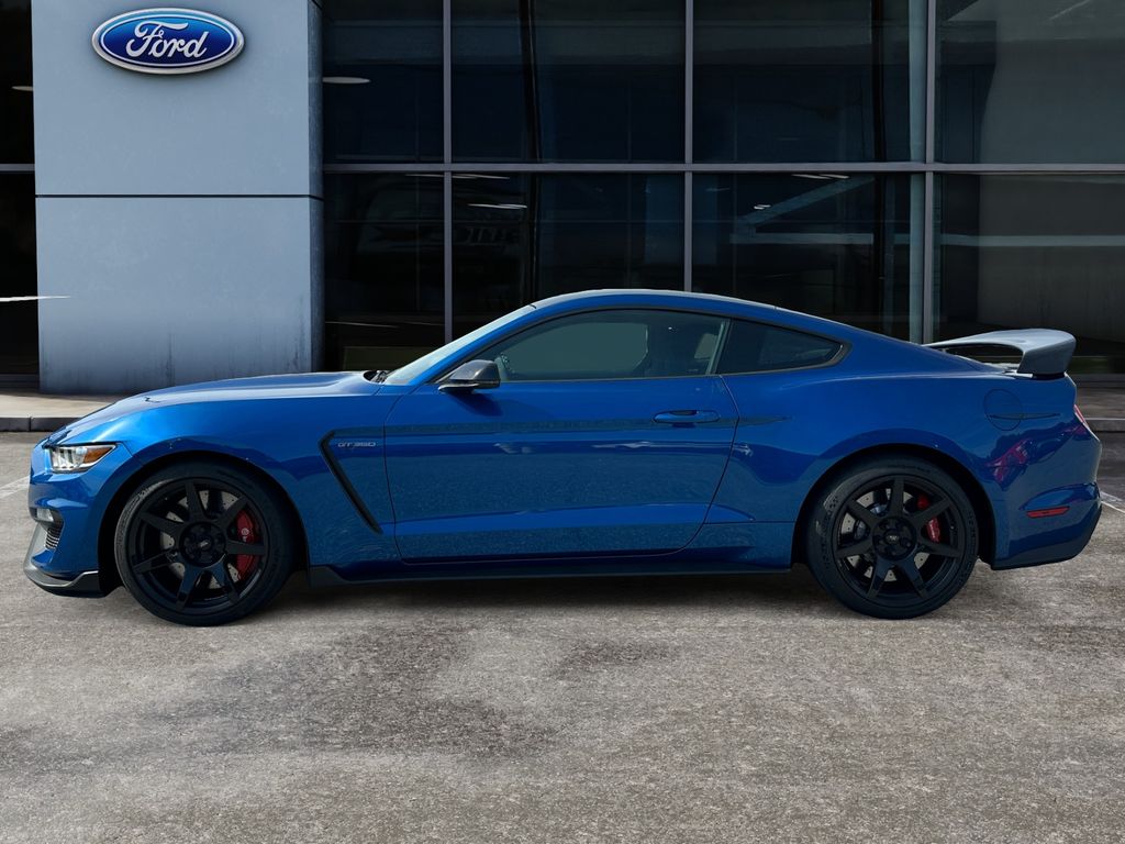 2017 Ford Shelby GT350 photo 6