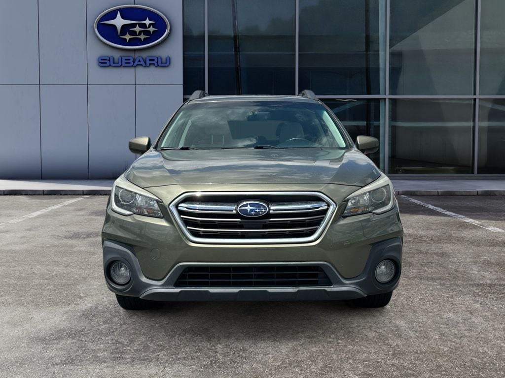 2018 Subaru Outback 2.5i Premium with Starlink photo 3