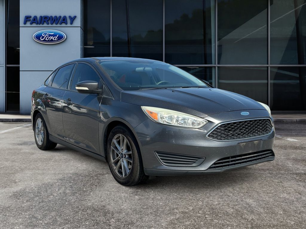 Used 2015 Ford Focus SE with VIN 1FADP3F25FL276470 for sale in Greenville, SC
