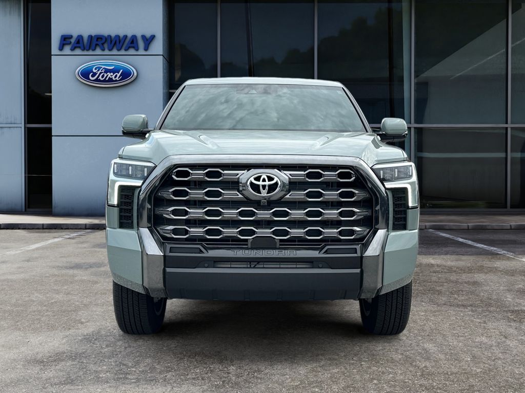 2025 Toyota Tundra i-FORCE MAX Platinum photo 3