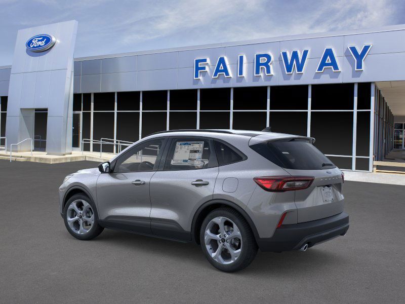 2025 Ford Escape ST-Line photo 4