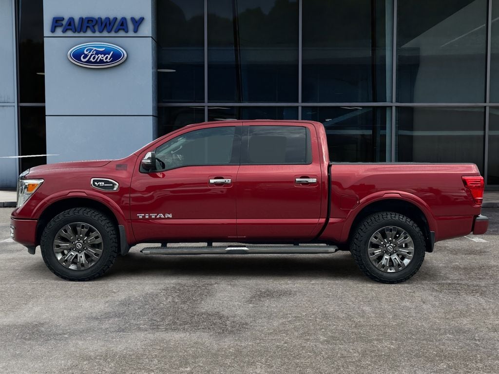 2017 Nissan Titan Platinum Reserve photo 2