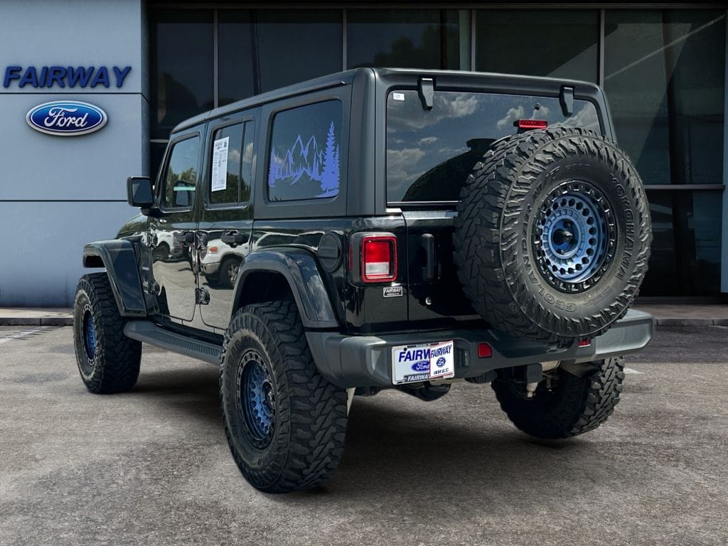 2020 Jeep Wrangler Unlimited Sahara photo 4