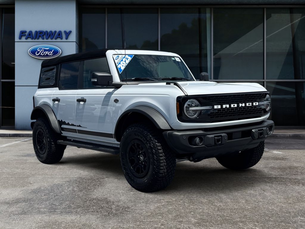 2023 Ford Bronco Wildtrak photo 3