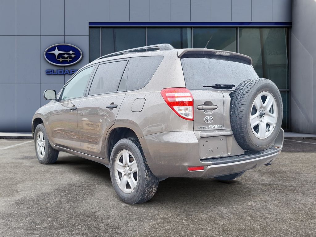 2010 Toyota RAV4 Base photo 3