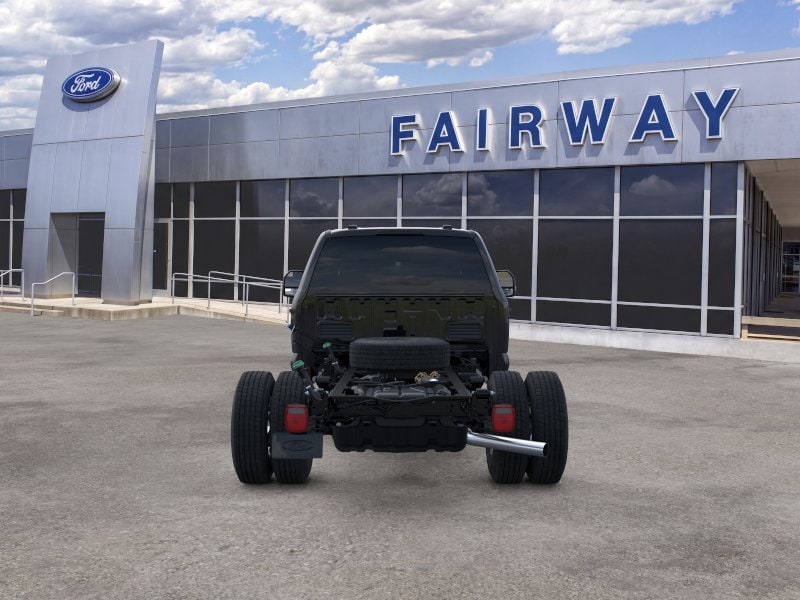 2025 Ford F-350 Super Duty Chassis Cab XLT - Photo 6