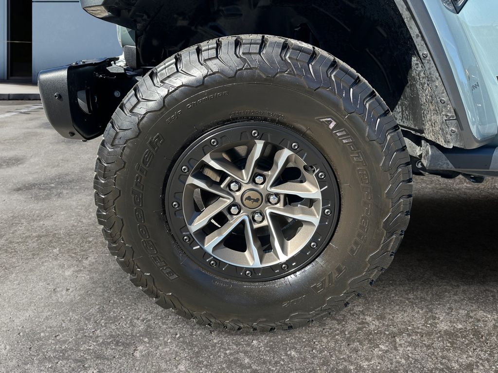 2024 Jeep Wrangler Rubicon 392 photo 3