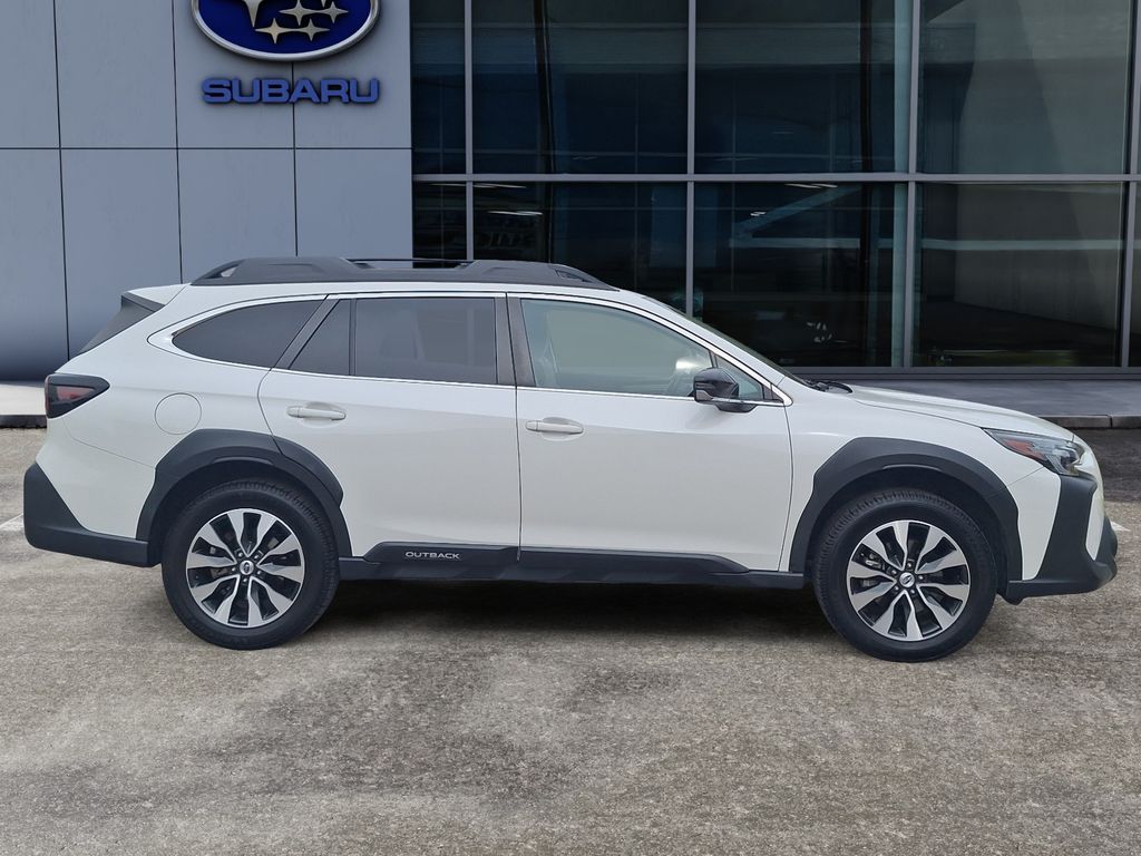 2023 Subaru Outback Limited photo 3