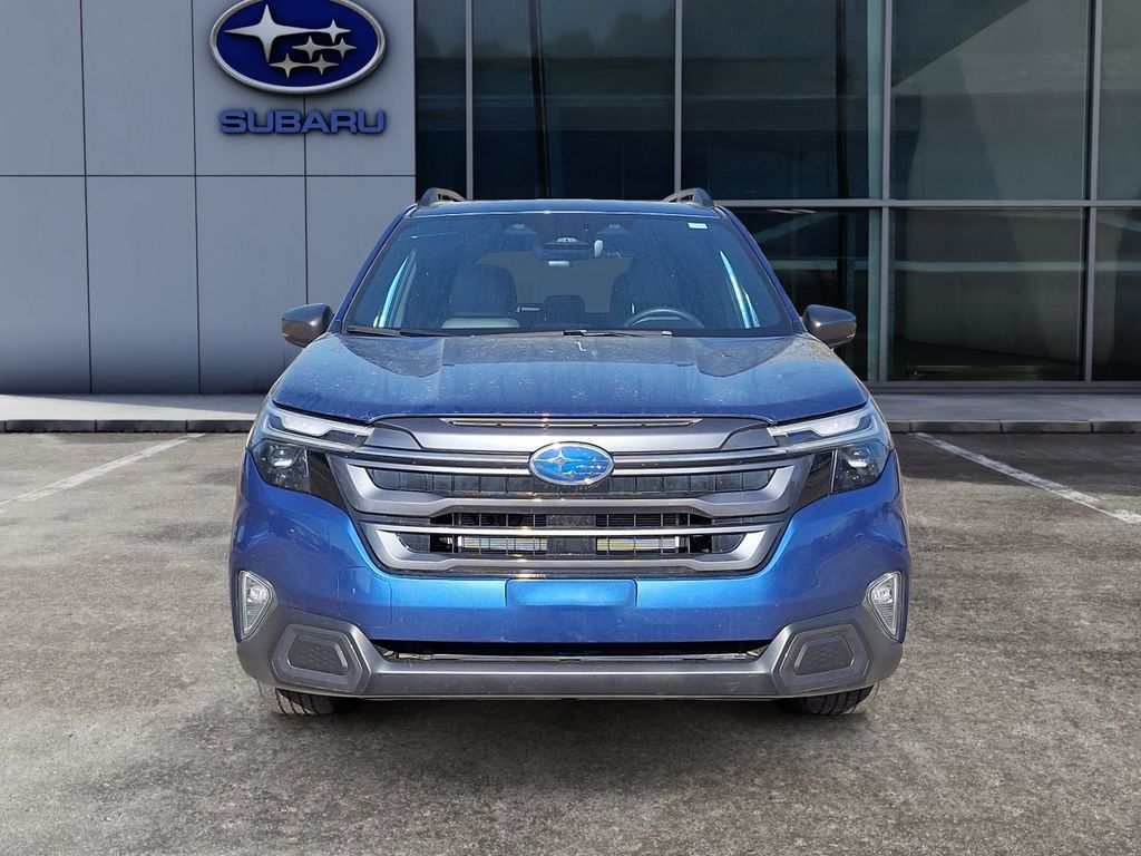 2025 Subaru Forester Limited Hybrid photo 3