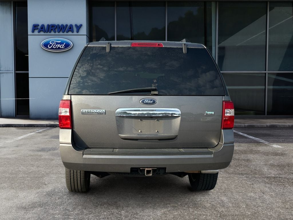 2010 Ford Expedition Limited photo 5