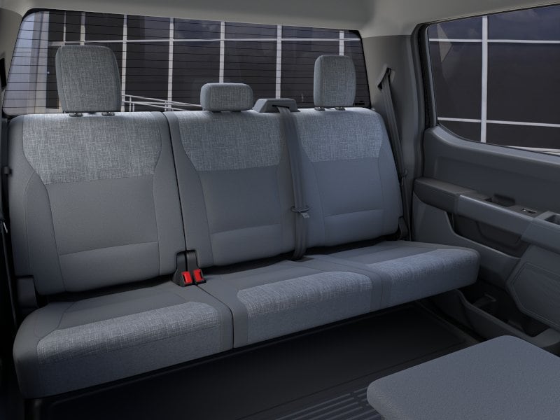 2025 Ford F-350 Super Duty Chassis Cab XLT - Photo 12