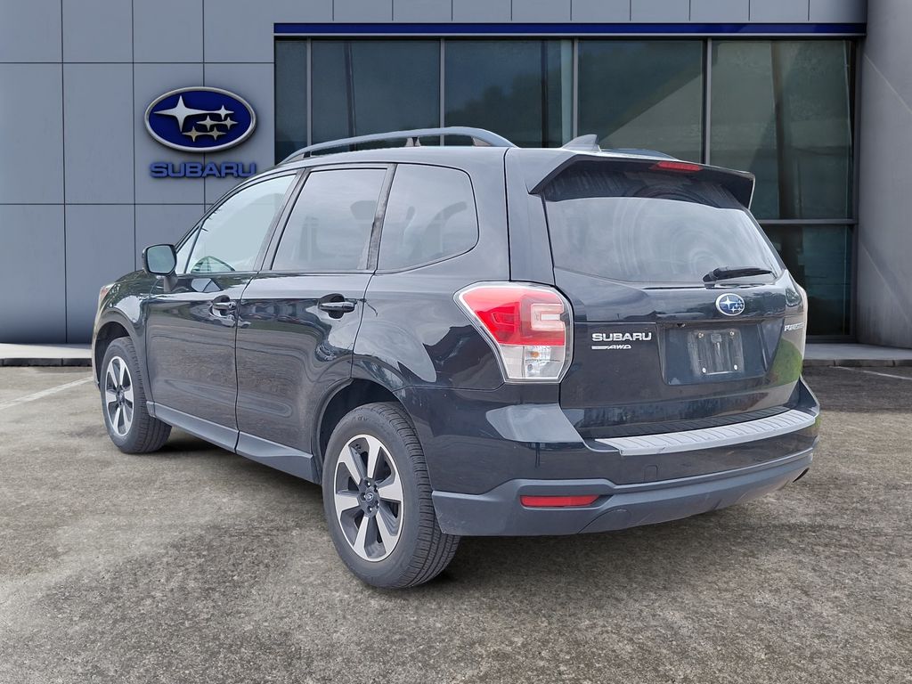 2018 Subaru Forester 2.5i Premium with All Weather Package + Starlink photo 4
