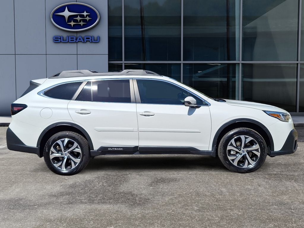 2021 Subaru Outback Limited XT photo 3