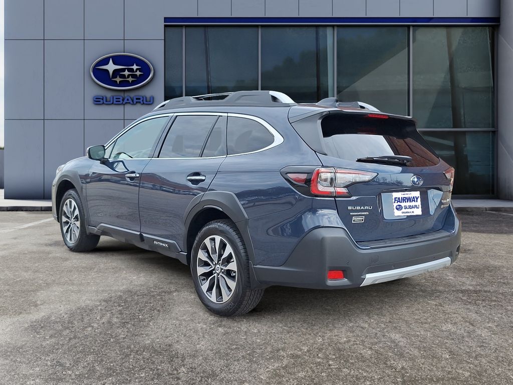 2025 Subaru Outback Touring XT photo 2