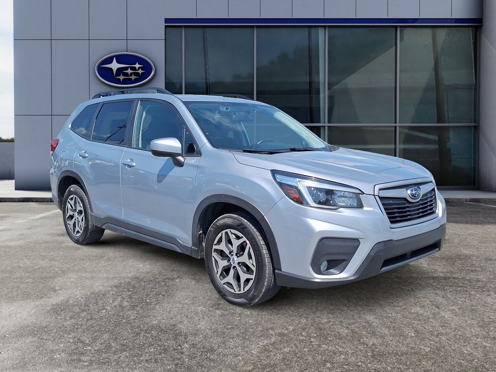 2021 Subaru Forester Premium photo 3