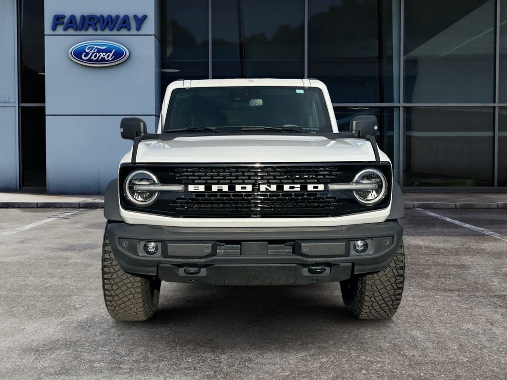 2022 Ford Bronco Wildtrak photo 2