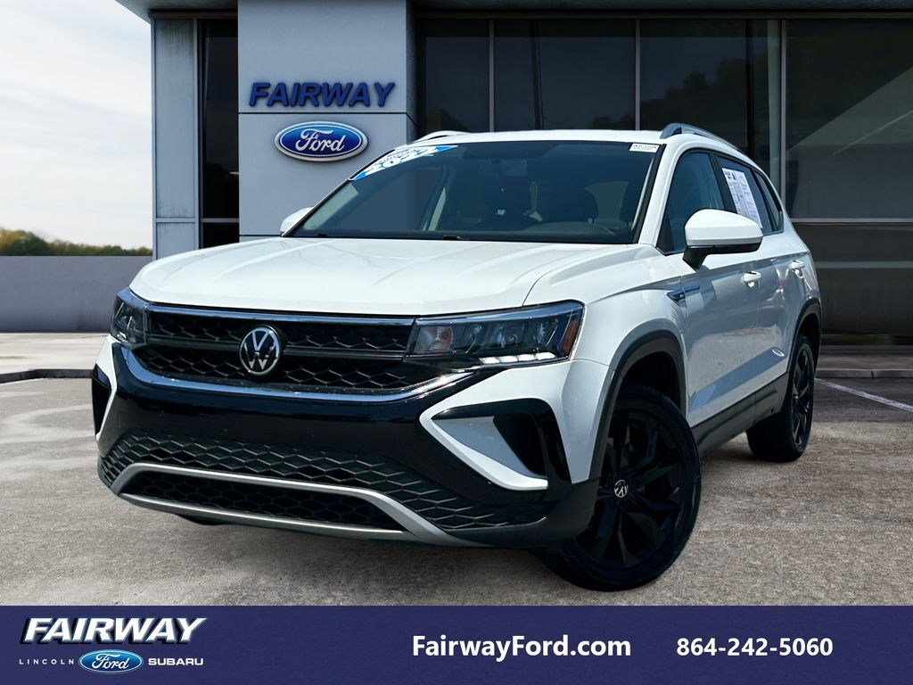 2022 Volkswagen Taos 1.5T SE's photo