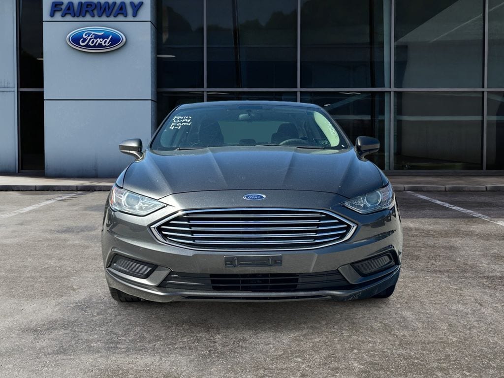 2018 Ford Fusion SE photo 3