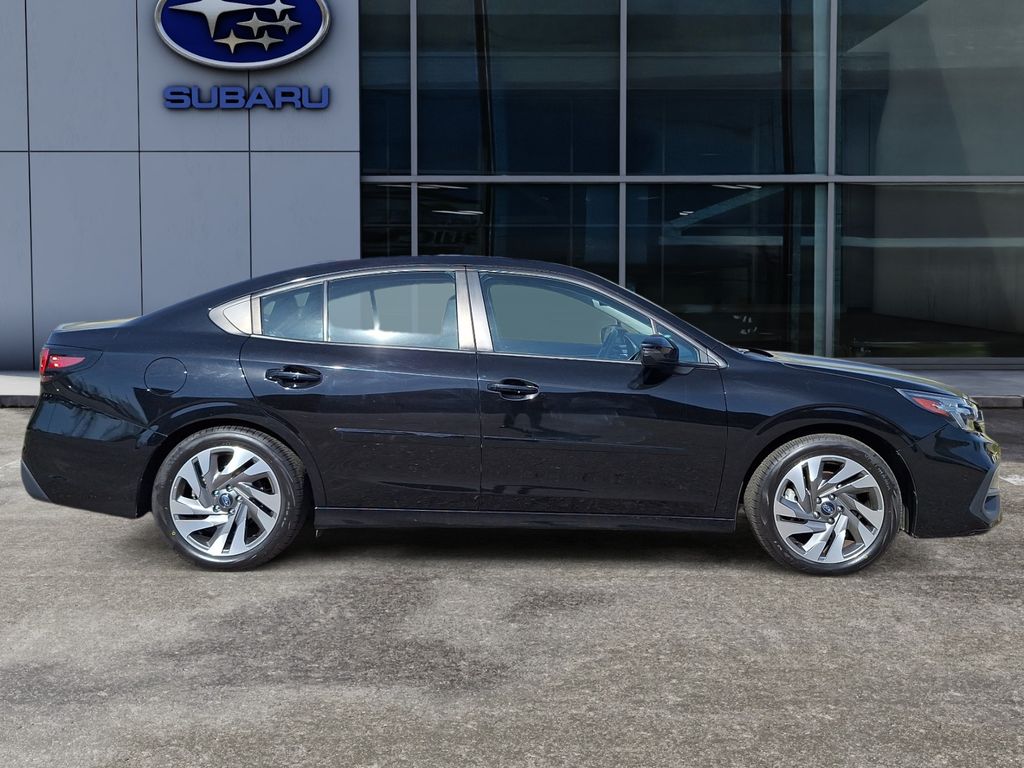 2023 Subaru Legacy Limited photo 3