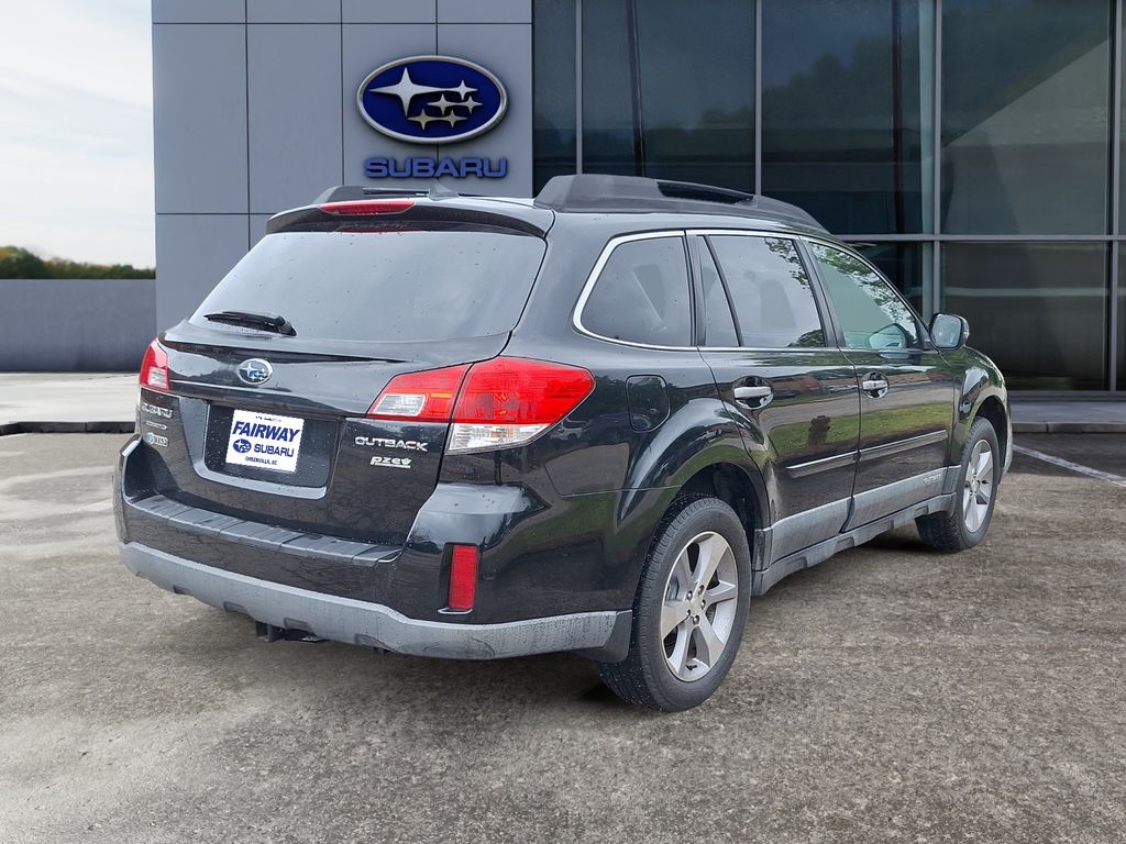 2013 Subaru Outback 2.5i Limited (CVT) photo 6